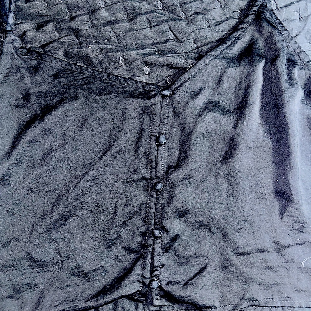 Wild Fable Mesh Button Up Cropped tank top